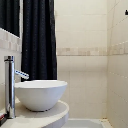 Apartment Quiet Nest With Terrace In The Center Avignon